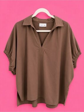 entro Relaxed Collared Short Sleeve Tunic in Brown